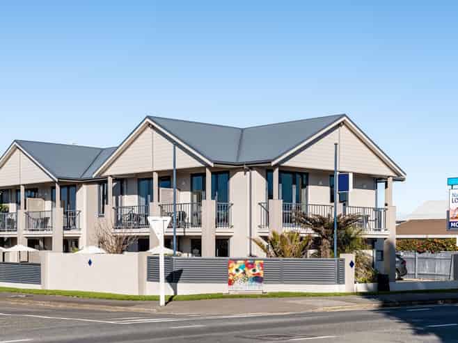 4 Star Plus 12 Unit Motel in Motueka