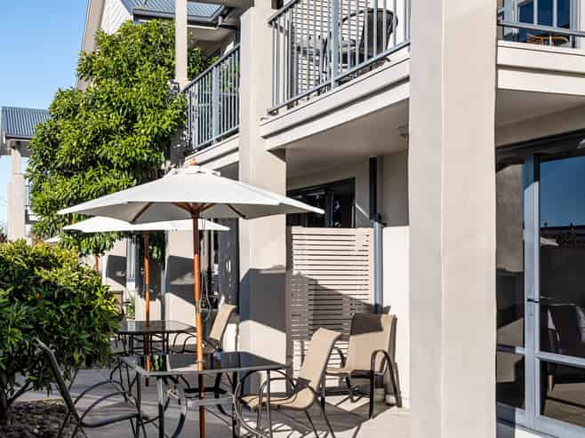 4 Star Plus 12 Unit Motel in Motueka