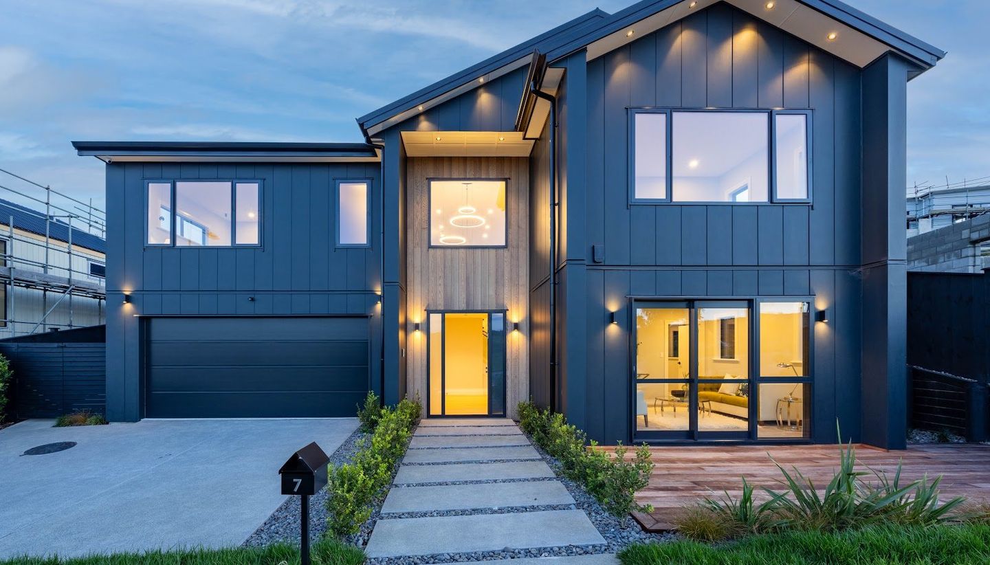 7 Halcyon Bay Lane, Orewa, Rodney, Auckland