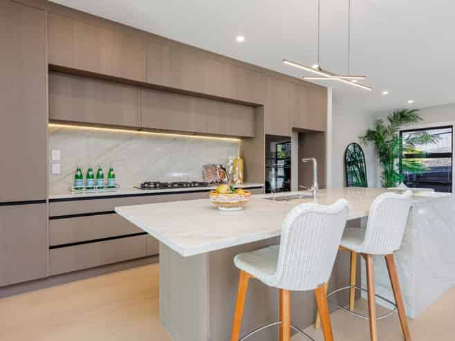9 Halcyon Bay Lane, Orewa