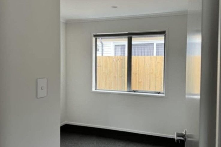 Modern & Convenient Home for Rent - Vista 5