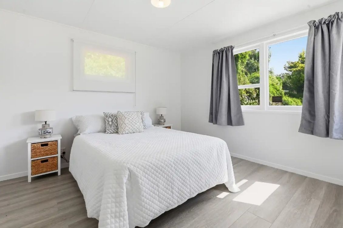 Freshly Renovated & Ready to Move In - Skats 6