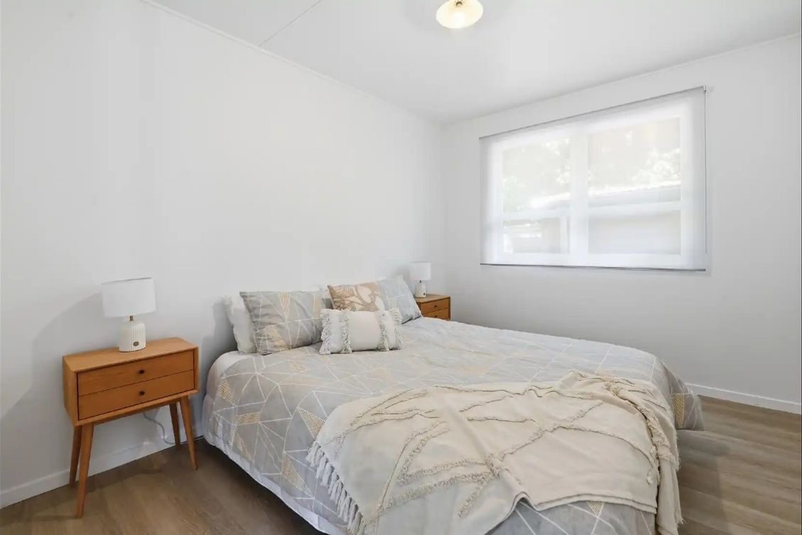 Freshly Renovated & Ready to Move In - Skats 5
