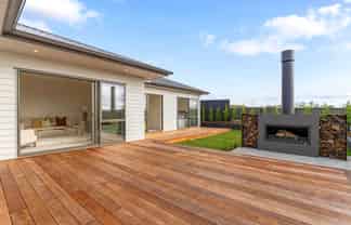 8 Lambert Road, Milldale