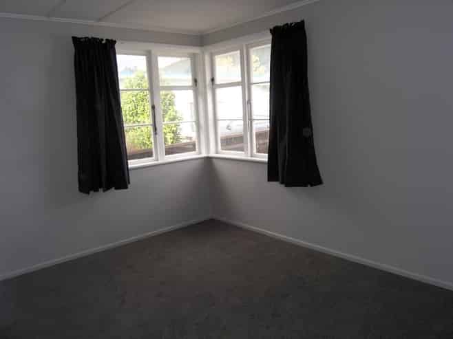 A/152 Wainuiomata Road, Wainuiomata