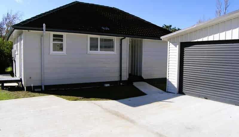 A/152 Wainuiomata Road, Wainuiomata