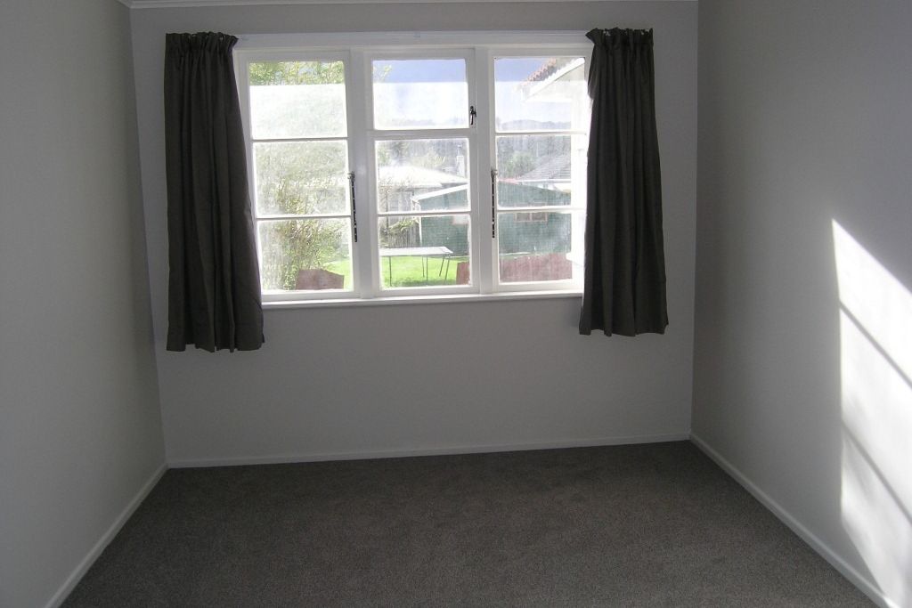 Wainuiomata Living - Vista 5