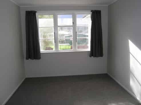 A/152 Wainuiomata Road, Wainuiomata
