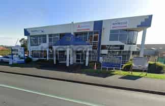 270sqm High Profile Office + 8 Car Parks