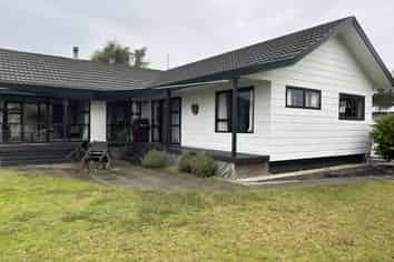 66 Iwa Street, Mapua