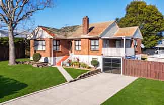 36 Peverill Crescent, Papatoetoe