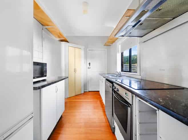 36 Peverill Crescent, Papatoetoe