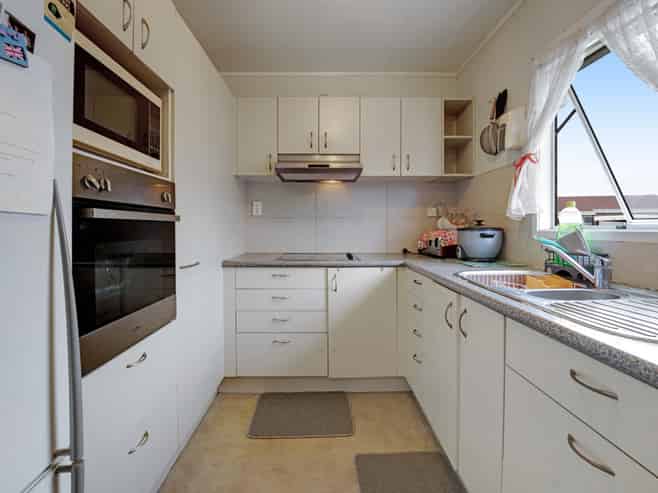 4 Bundena Place, Clendon Park