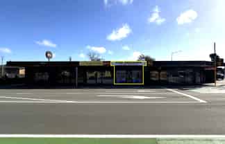 Shop in High Profile Corner Block