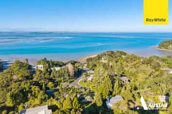 130 Wood Bay Road, Titirangi