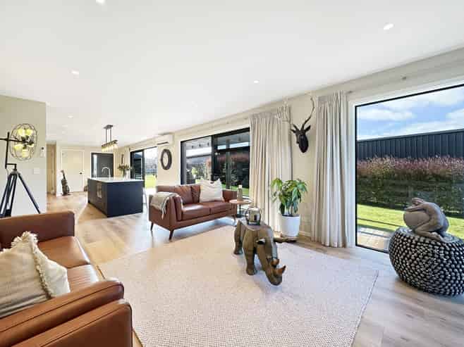 135 Lisland Drive, Kinloch