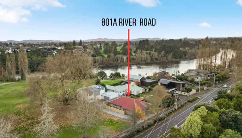801A River Road, Chartwell