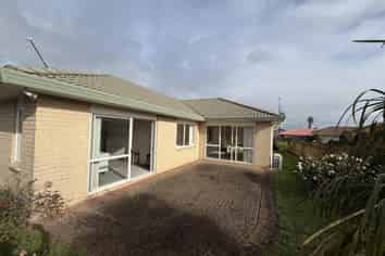 15A Tolben Place, Golflands