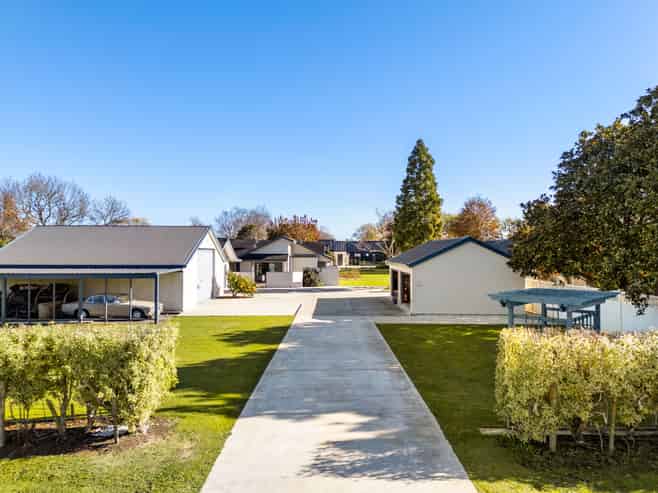 64 Athlone Drive, Cambridge