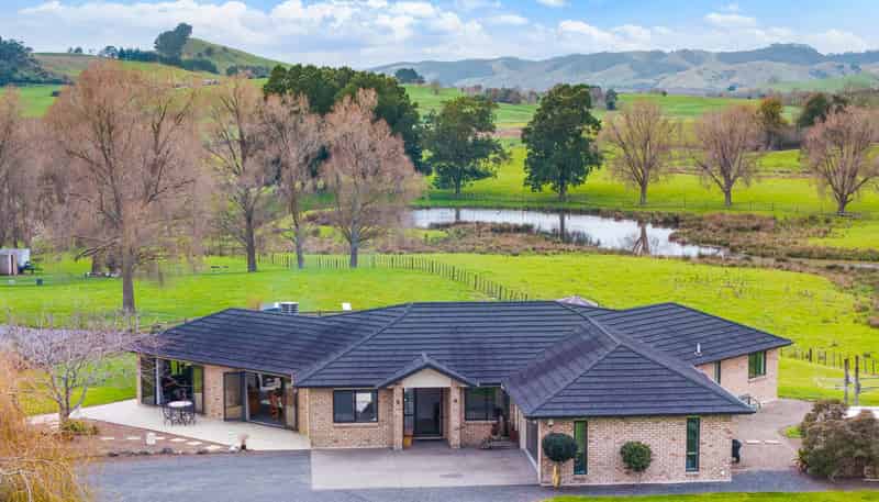 223B Waerenga Road, TE KAUWHATA