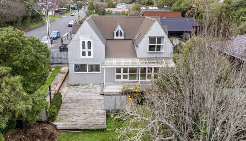 2 Gloucester Street, Silverstream
