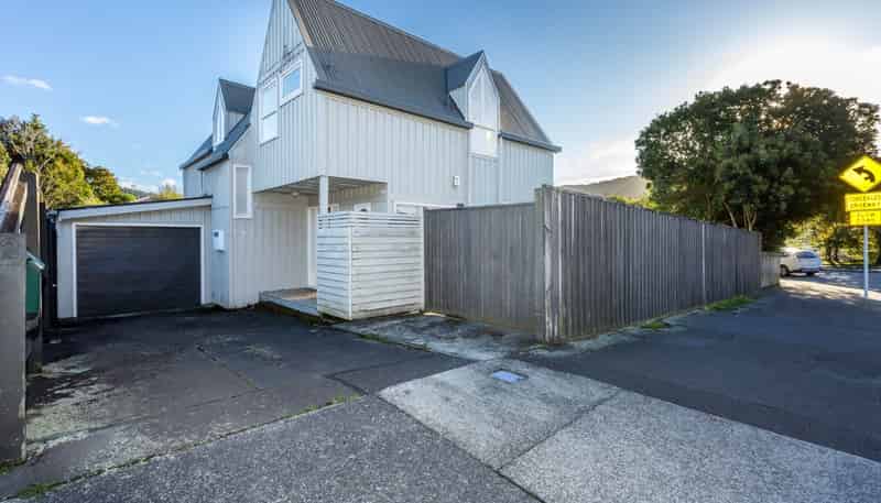 2 Gloucester Street, Silverstream