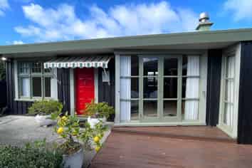 16A Laurence Street, Manly