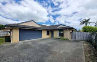 1/9a Araminta Place, Beachlands