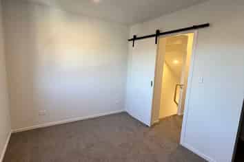 4/20 Moor Avenue, Te Atatu Peninsula