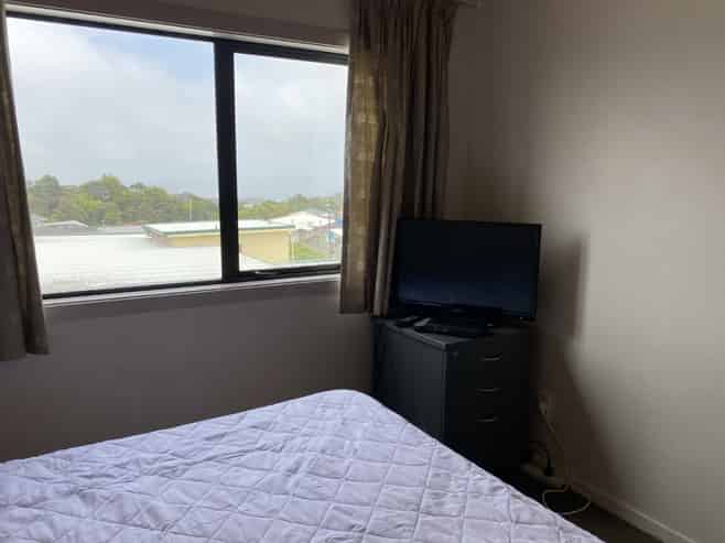 147 Dowse Drive, Maungaraki
