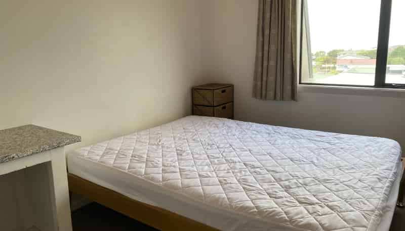 147 Dowse Drive, Maungaraki