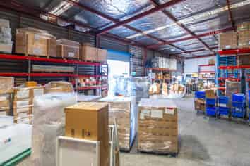 RARE INDUSTRIAL OPPORTUNITY IN MORNINGSIDE