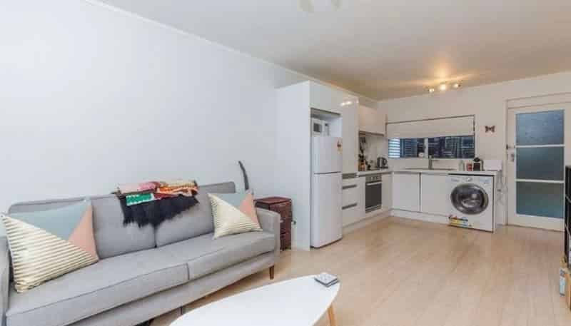 4/11 Kingsway Avenue, Sandringham