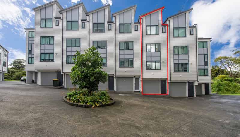 76 Norwood Drive, Flat Bush