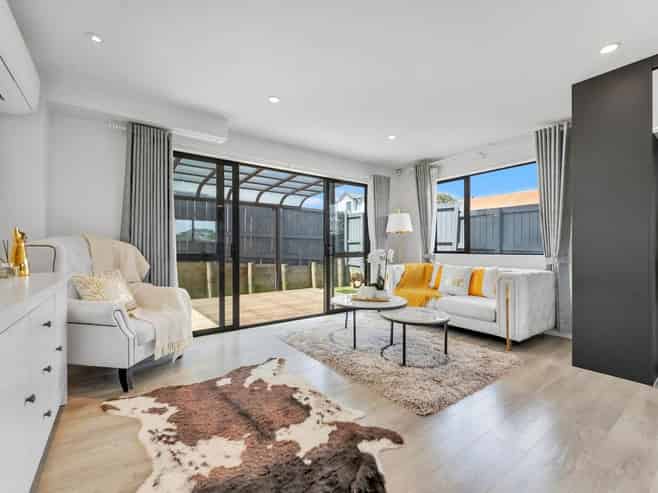 7 Waite Avenue, Mount Albert