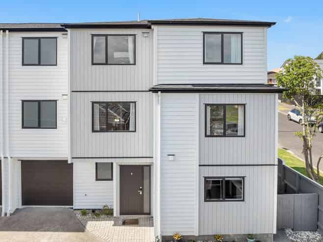 7 Waite Avenue, Mount Albert