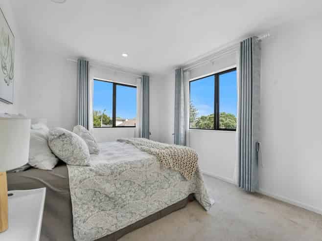 7 Waite Avenue, Mount Albert
