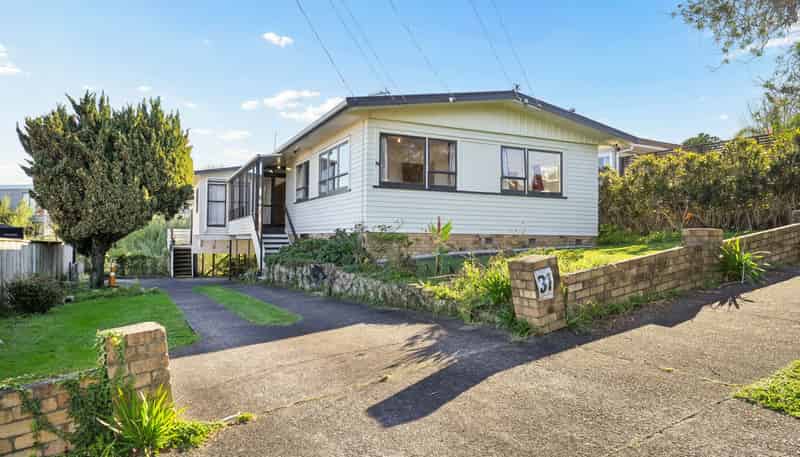 31 Laburnum Road, New Windsor