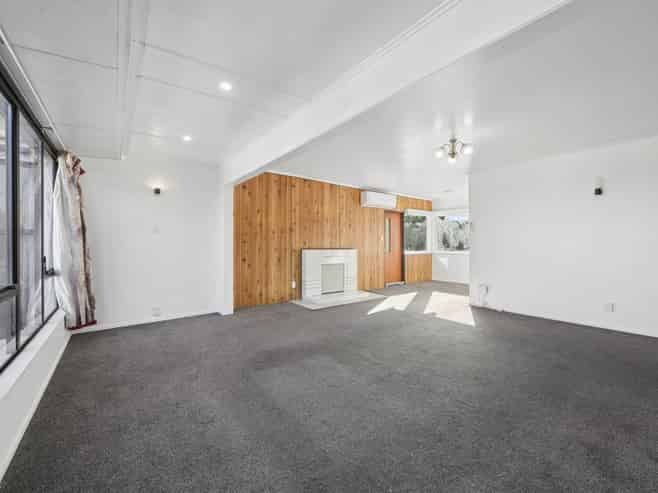 31 Laburnum Road, New Windsor