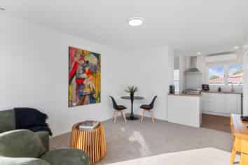 8/27 Nikau Street, New Lynn