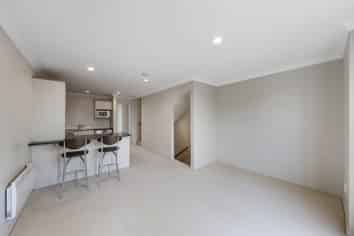 60/51 Ireland Road, Mount Wellington