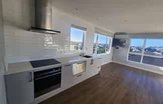 30 Karo Road, Beachlands