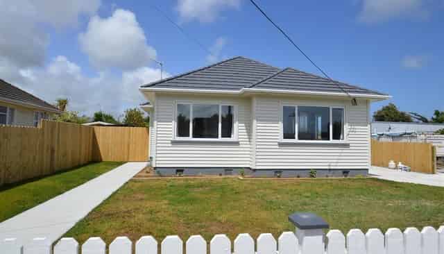 15 Worcester Street, Levin