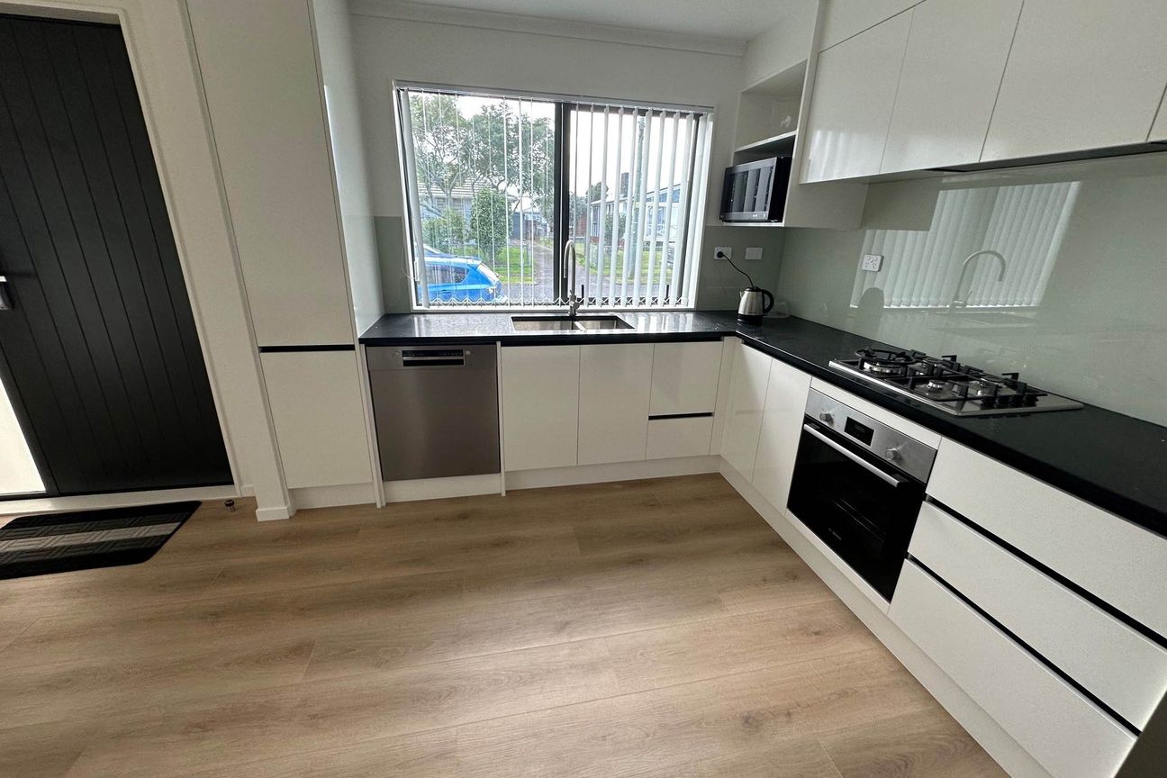 Modern Family Living Meets Ultimate Convenience! - Widok 2