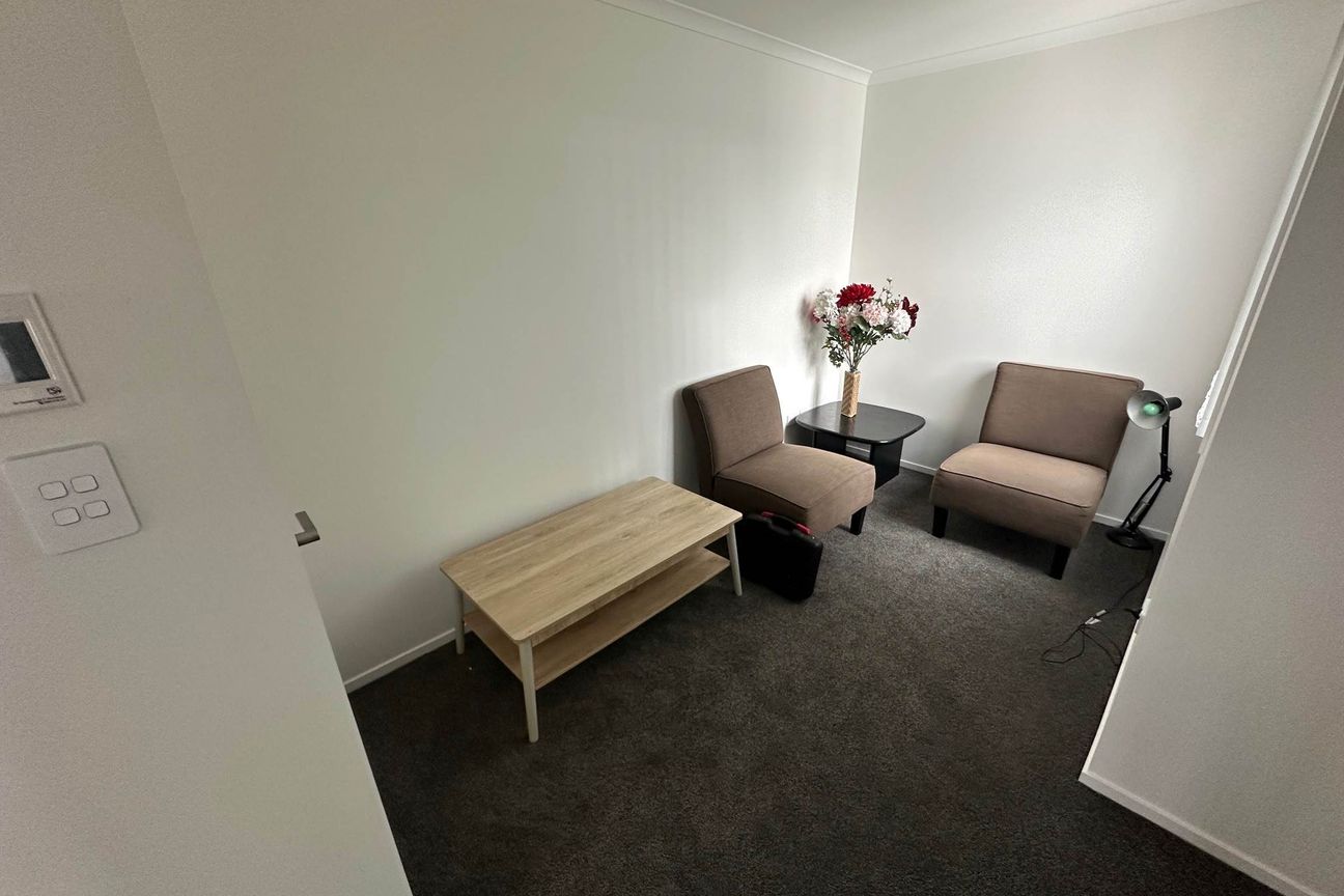 Modern Family Living Meets Ultimate Convenience! - Widok 5