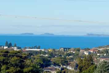 Lot 1/832 East Coast Road, Oteha