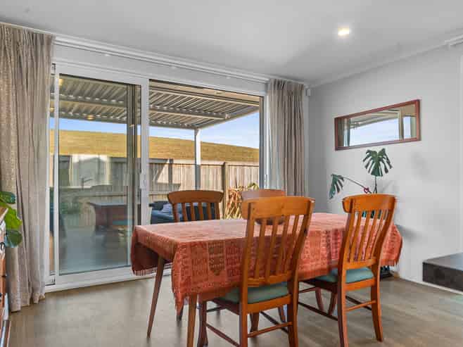 5 Tippet Crescent, Wigram