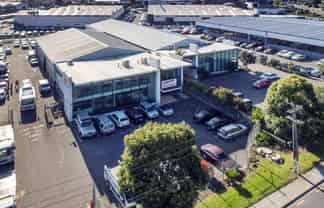 Industrial headquarters with gantry & yard