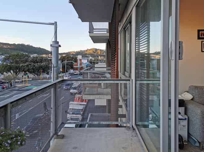 210/80 Riddiford Street , Newtown