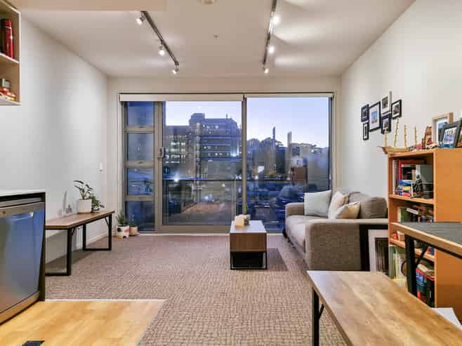 210/80 Riddiford Street , Newtown